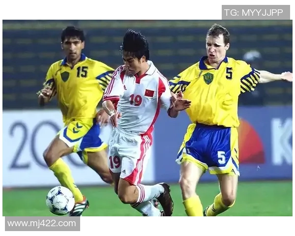 中国足球明星年薪揭秘 盘点顶级球员收入及背后的市场价值分析